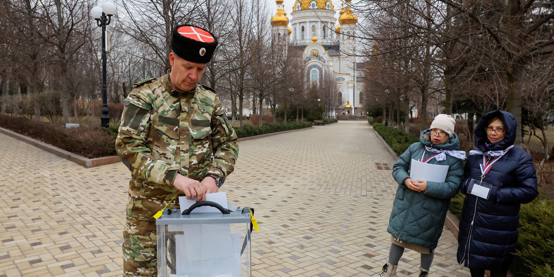 Власти России зарегистрировали на выборах в оккупированных областях Украины почти вдвое больше избирателей, чем там реально проживает