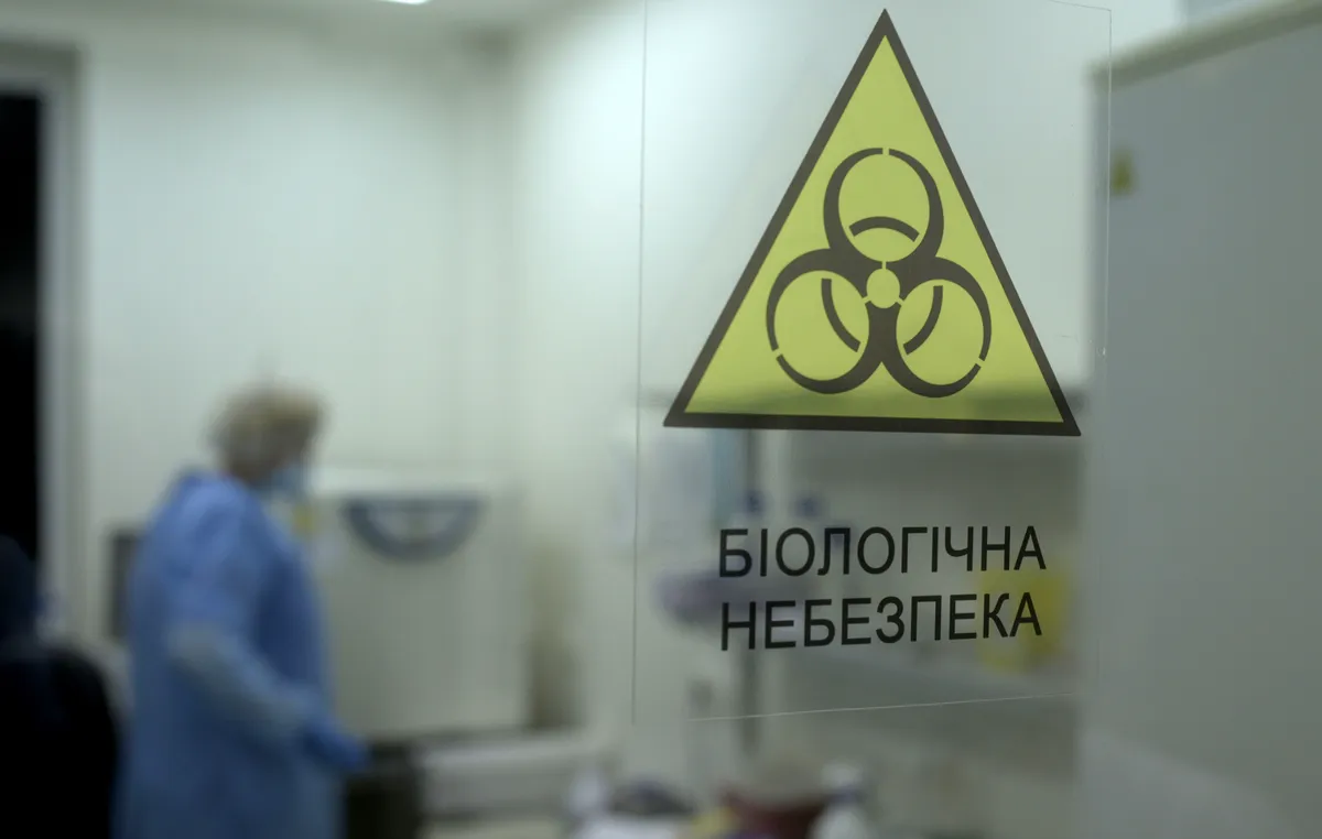 Украинские лаборатории недолго занимали внимание россиян — все-таки жуки, борщевик и ковид гораздо более реальные вещи