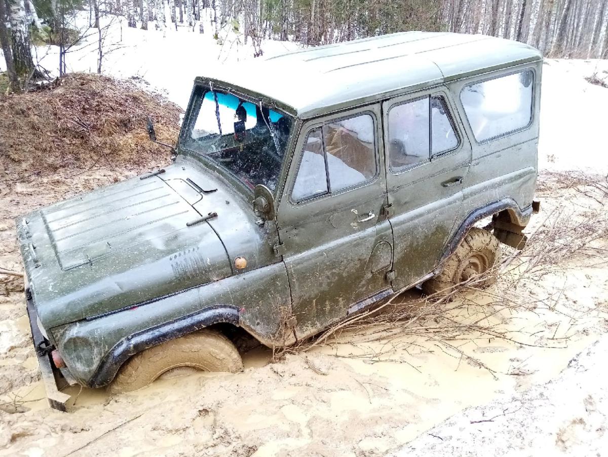 The car got stuck on the way from Zigaza to Bakeevo