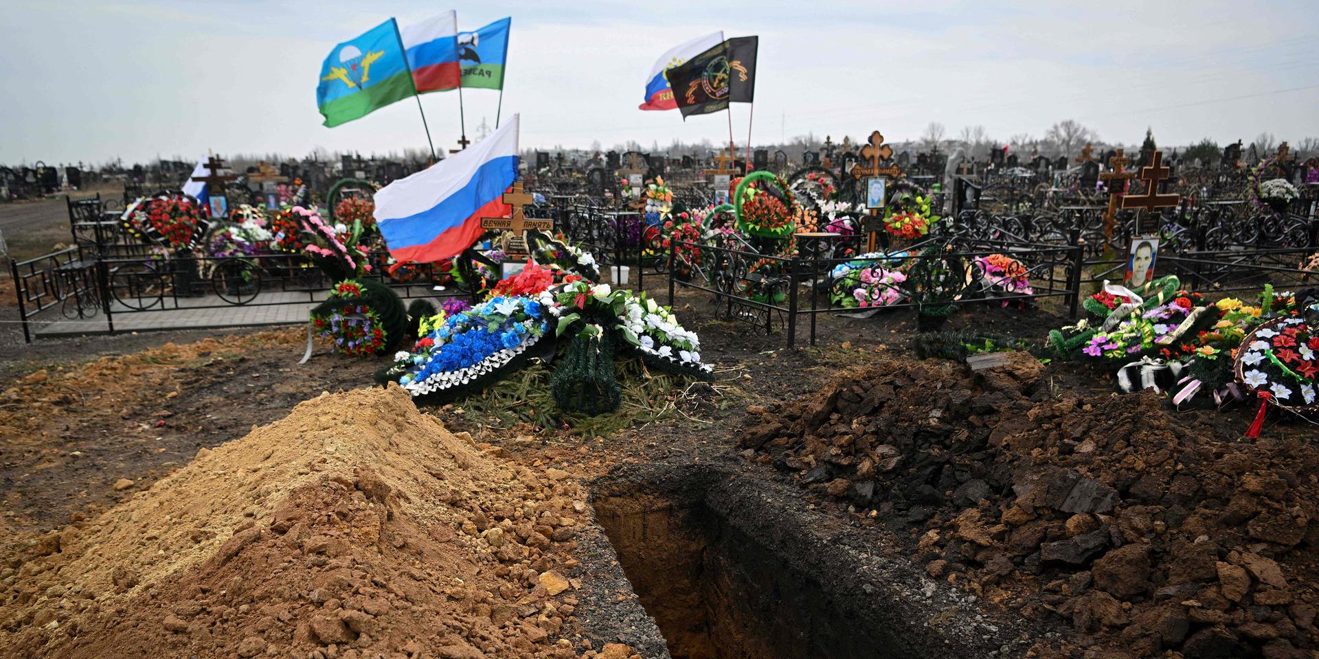 Потери среди добровольцев и наемников ЧВК могли достичь почти восьми тысяч человек