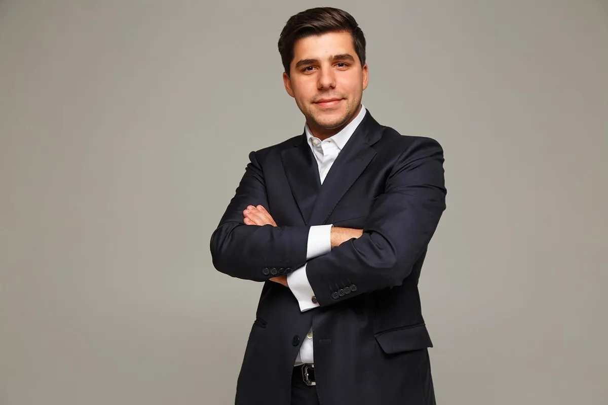 Основатель Eliminalia 30-летний испанец Диего Хименес Санчес сейчас, вероятно, живет в Грузии