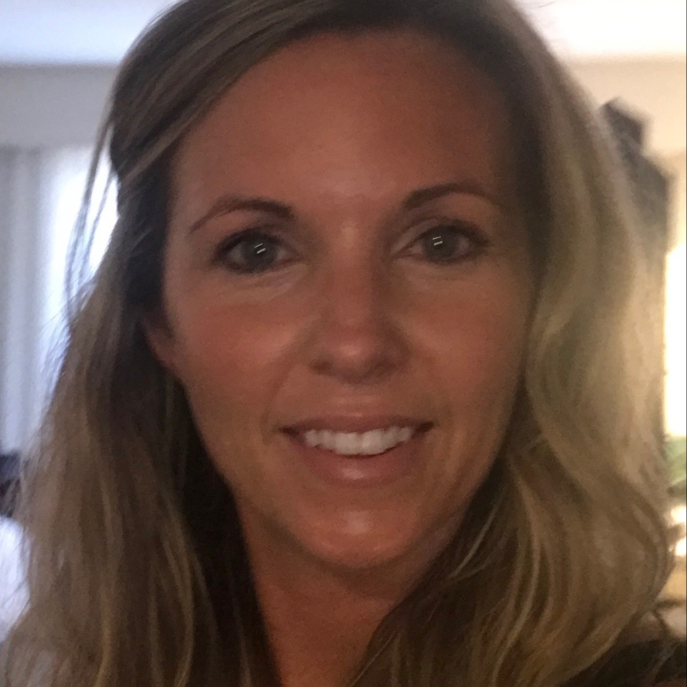 Regina Sua State Farm Agent Team Member