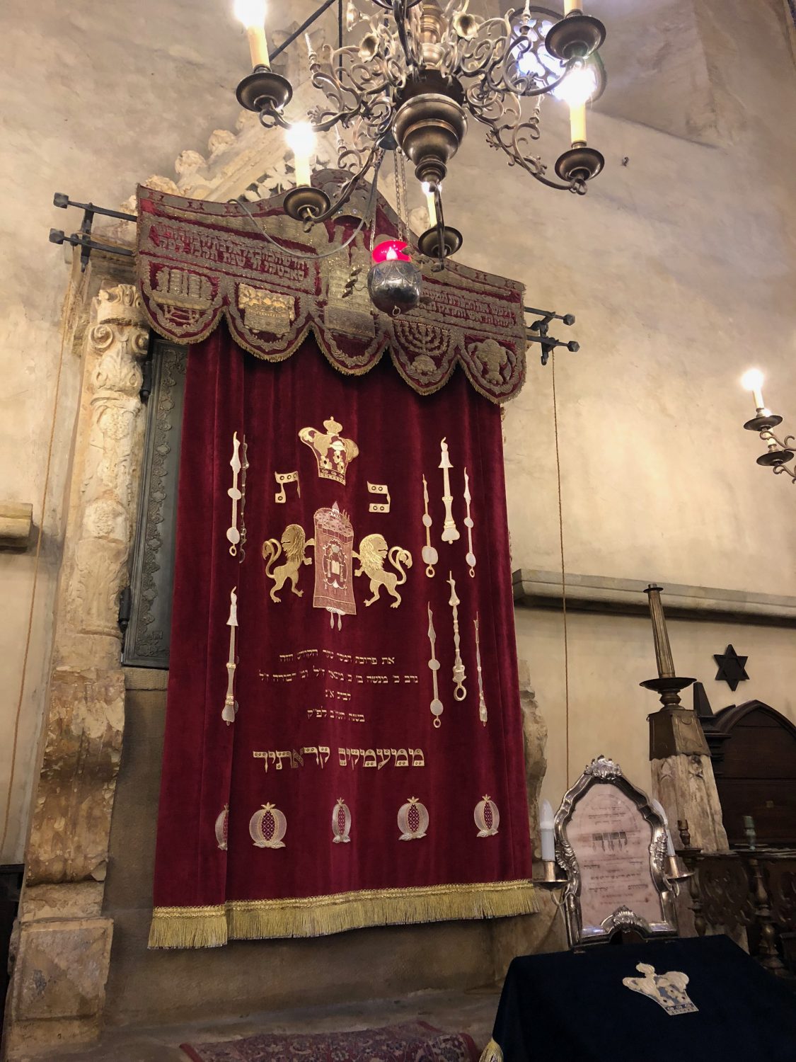 prague jewish quarter, old new synagogue, interior
