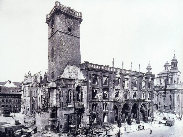 Old Town Hall burned down in 1945