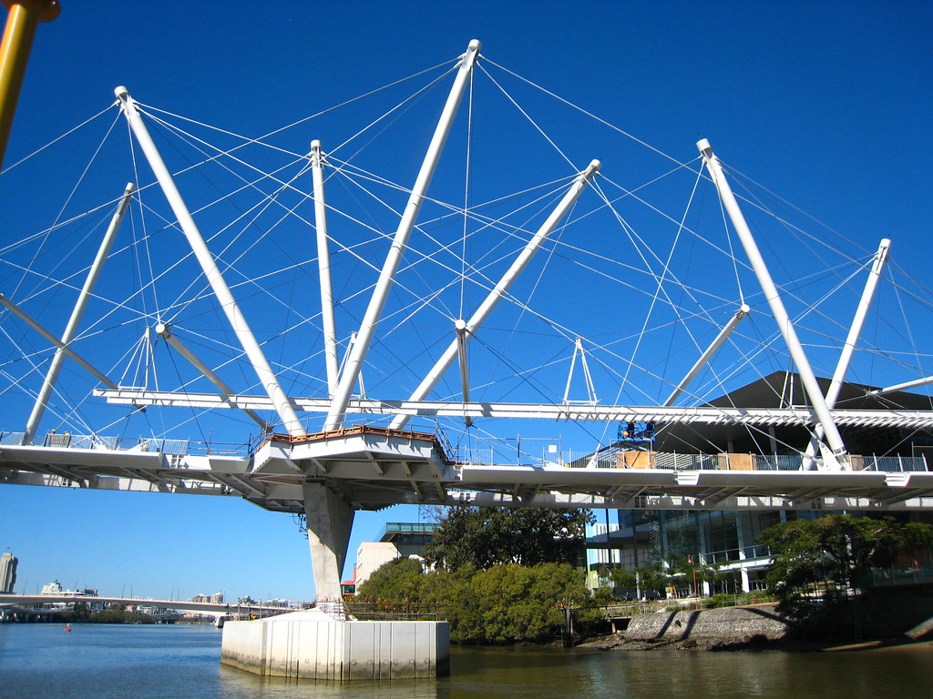 Biomimetic and Smart Bridge Designs, Kurilpa Bridge IMG_0717 | With its ugly roofing, destroying … | Flickr