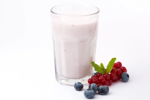 Bosvruchten yoghurt shake of pudding proteïne dieet