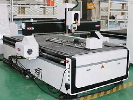 PE2130W4-Router CNC PE2130W4 4 ejes full power