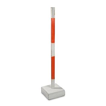 CACHACO DE MADERA CON BASE DE CONCRETO