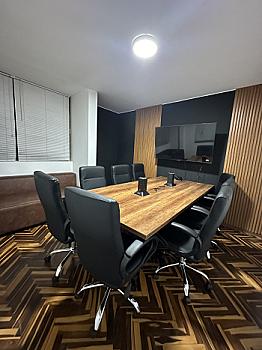 SALA DE REUNIONES / HORA -