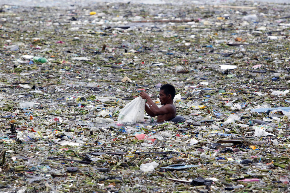 ERIK DE CASTRO/REUTERS