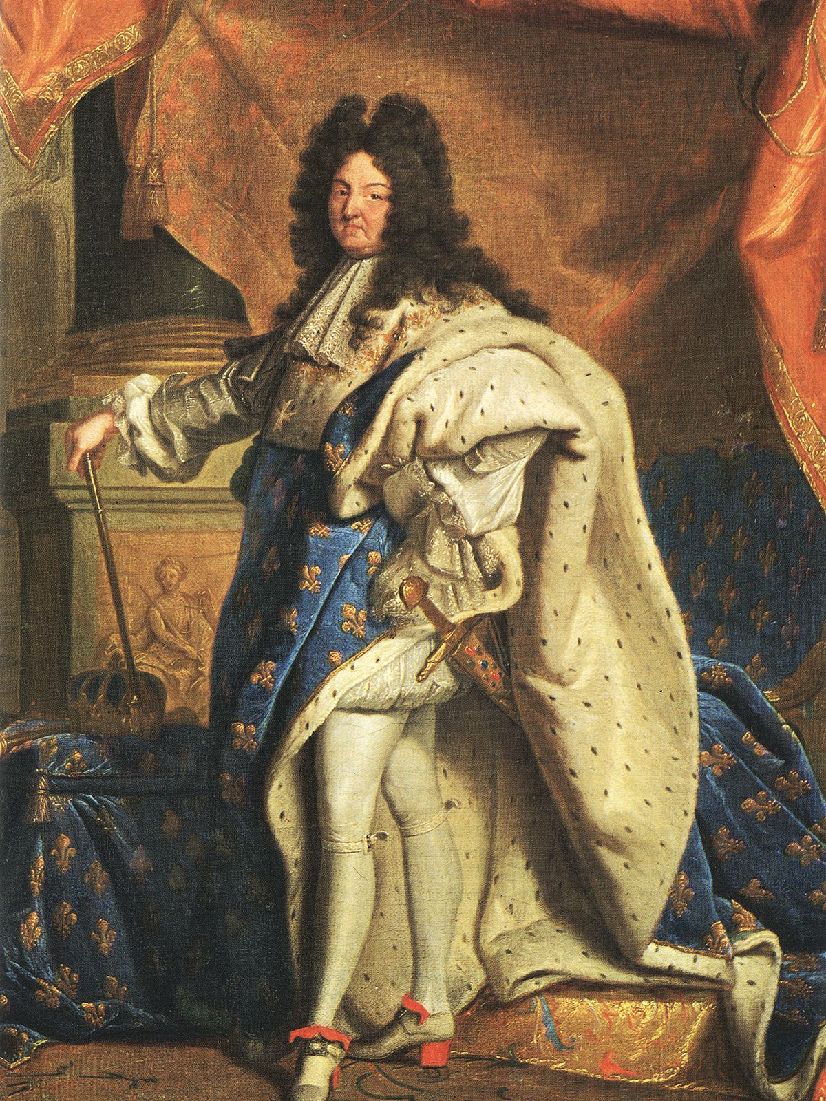 18世纪,法国国王路易十四因不满身高而钟情高跟鞋,希望为自己增添自信