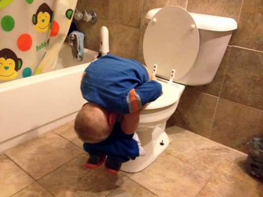 24 Hilarious Photos Proving That Kids Can Literally Sleep Anywhere. #8 Made My Day, LOL!