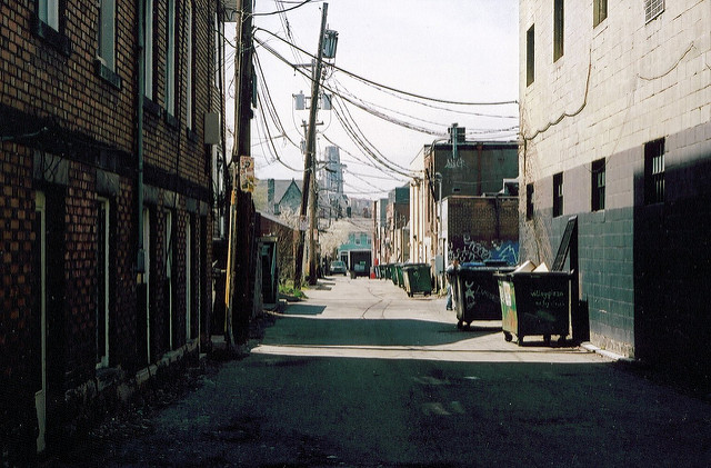 alley