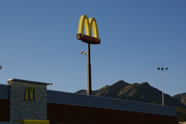 mcdonalds-839352_960_720