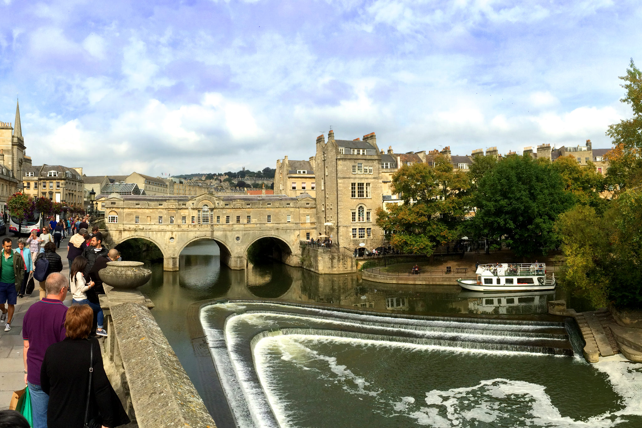 Pulteney Bridge & Weir  The Bath Guide