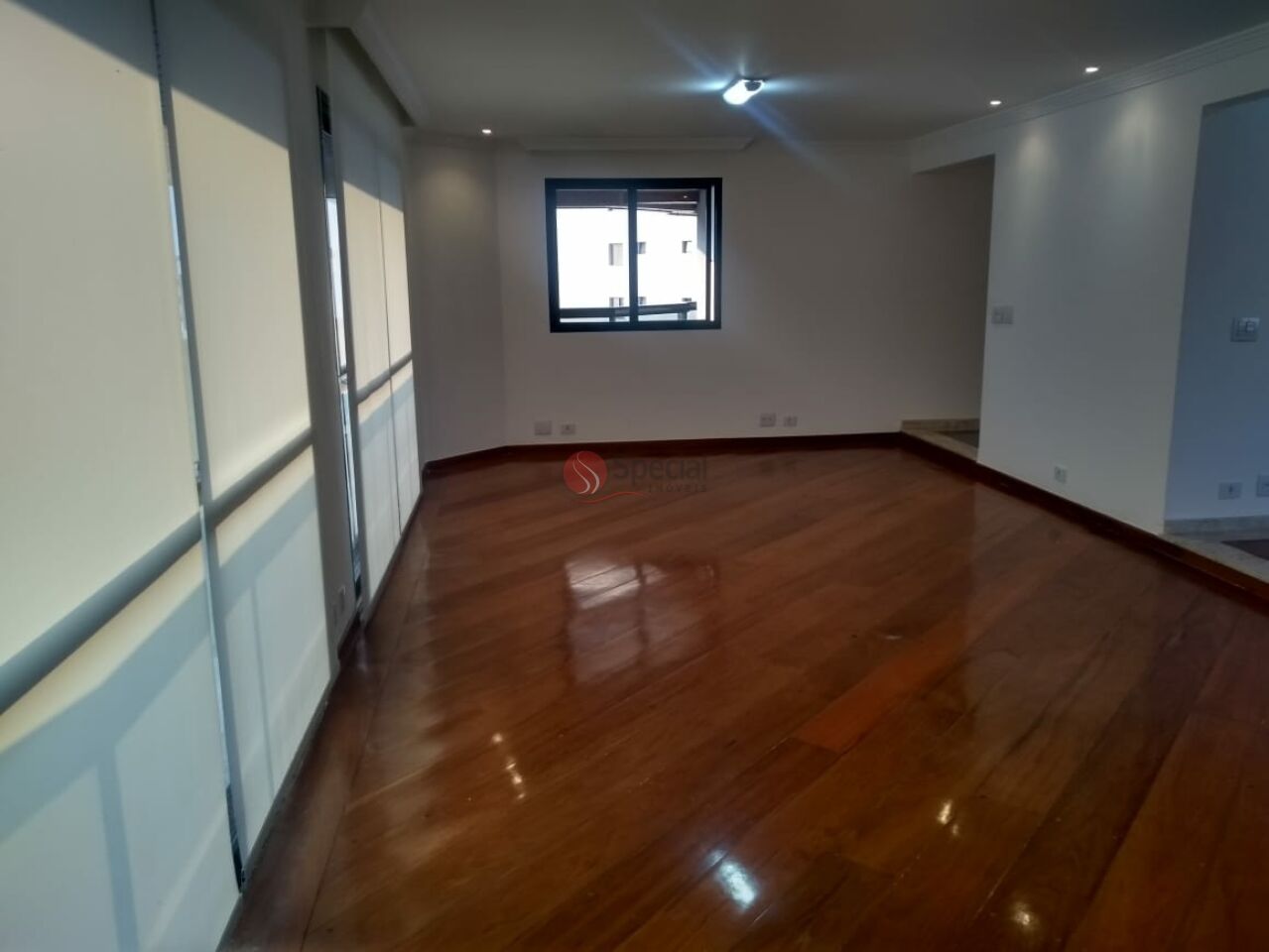 Foto 3 :: AF8715