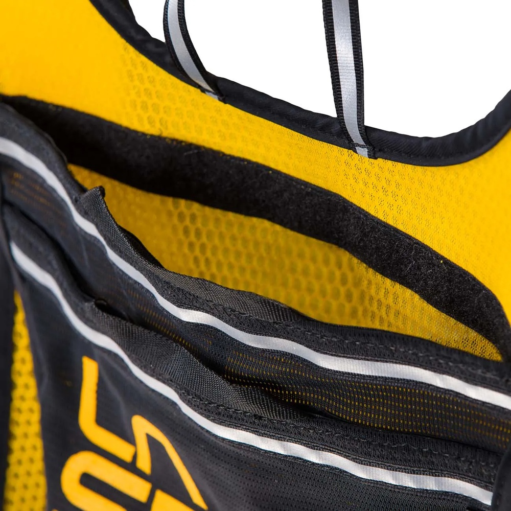 Producto Racer Black/Yellow Mochila Trail Running La Sportiva