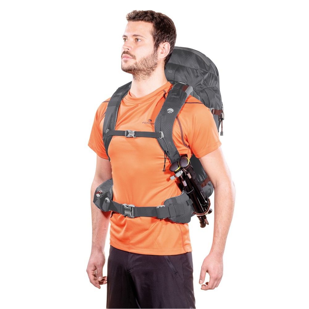 Producto Finisterre 38 Mochila 38 litros Gris Trekking Ferrino