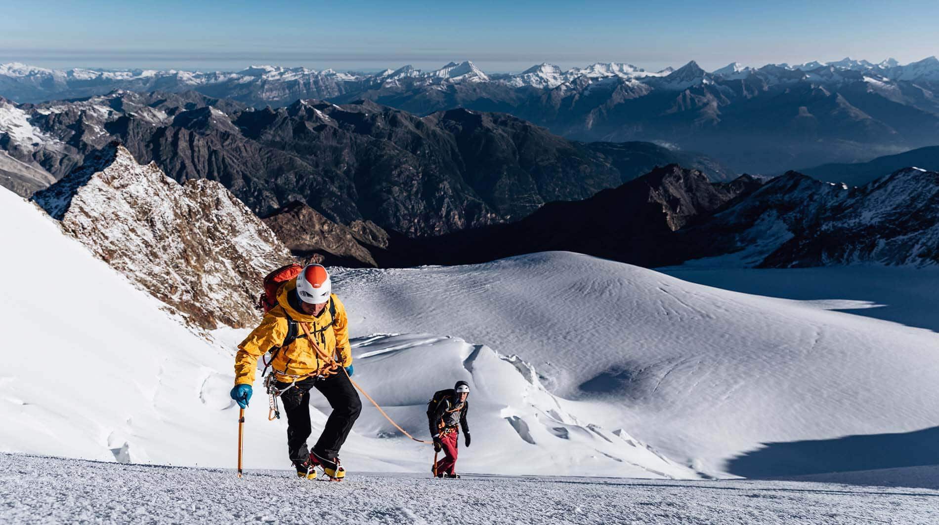 Cómo elegir tus botas de montaña y alpinismo semirígidas y rígidas