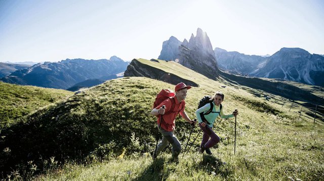 Las zapatillas de montaña que debes usar para los días de senderismo y  trekking