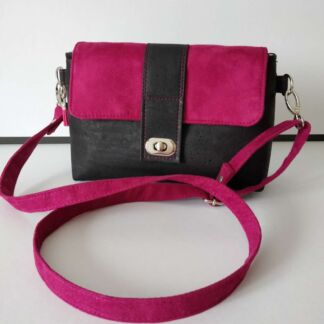 sac a main de createur en liege noir et rose