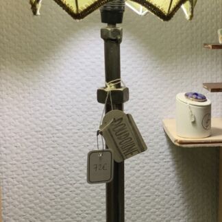 lampe artisanale vintage