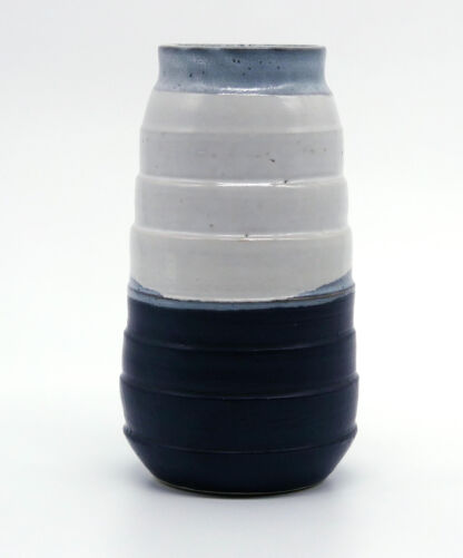 vase en gres de fabrication artisanale