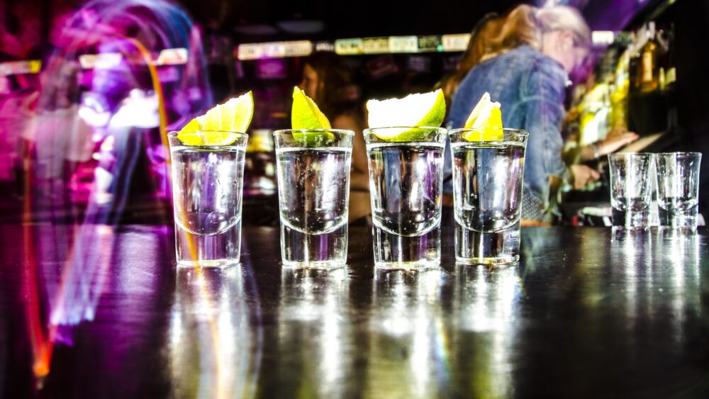 Alcool : les mâles plus vulnérables que les femelles aux conséquences du binge drinking ©Shutterstock/Ukki Studio
