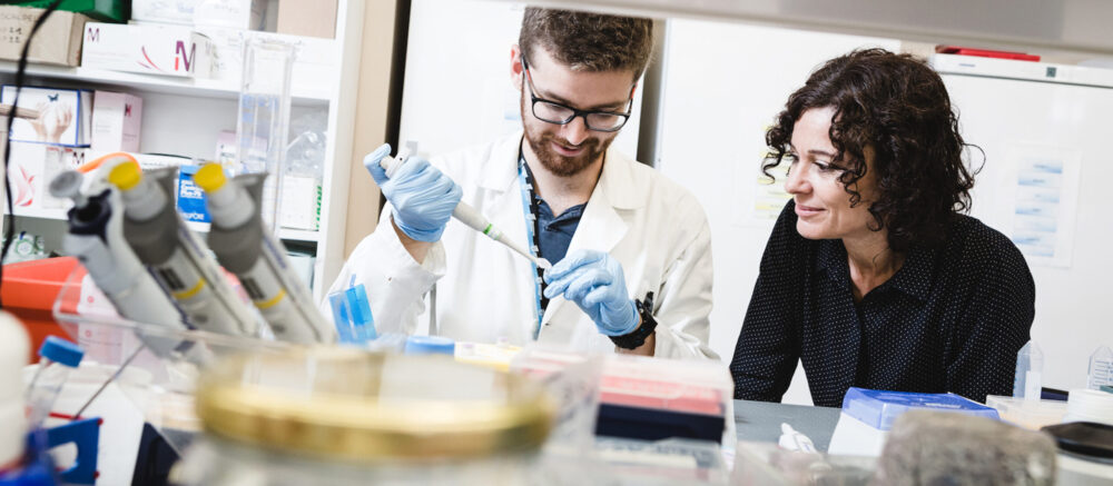 Chercheuse en neurobiologie du développement à l'Institut NeuroMyoGène de Lyon, Valérie Castellani vient de recevoir la médaille de l’innovation du CNRS (photo : Frédérique Plas / INMG / Photothèque).