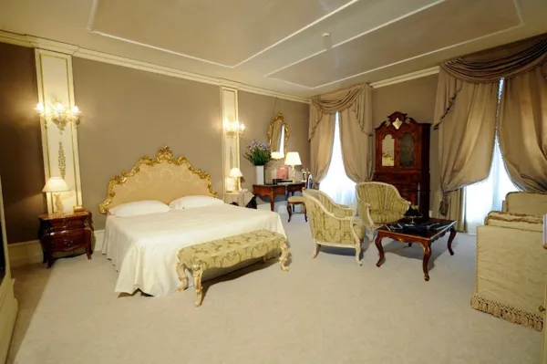 Ca' Sagredo Hotel