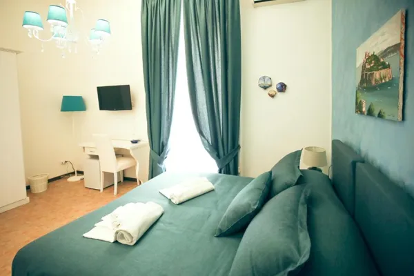 NapoliMia Boutique Hotel
