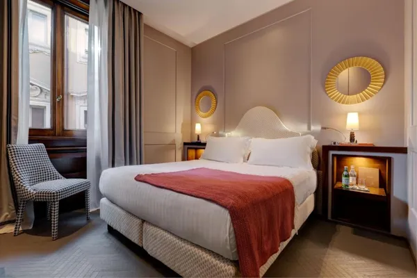 Singer Palace Hotel