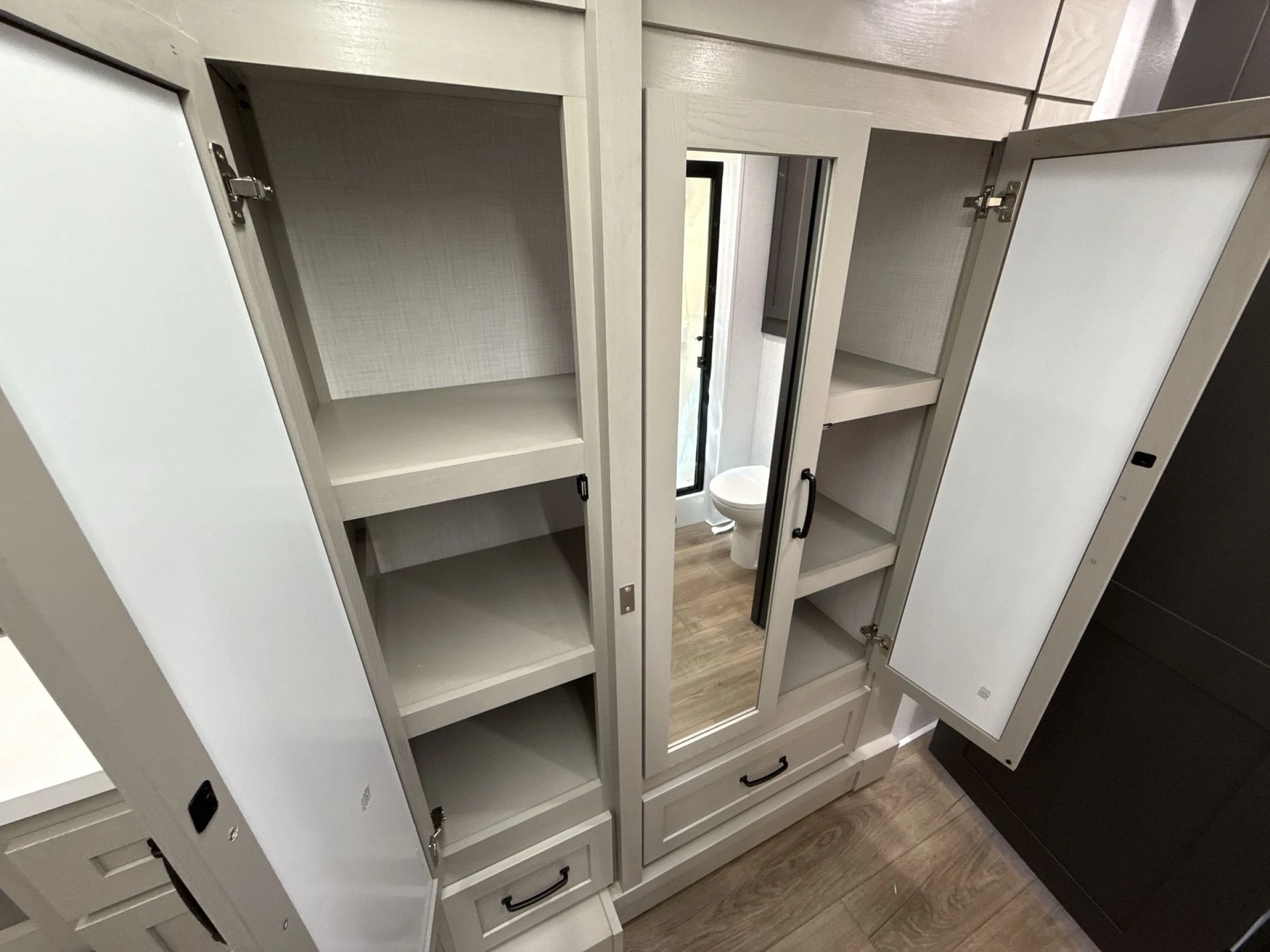 New 2025 Palomino Columbus 379MBL – Lazydays | Seffner, FL