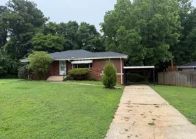 Magnolia Dr SE