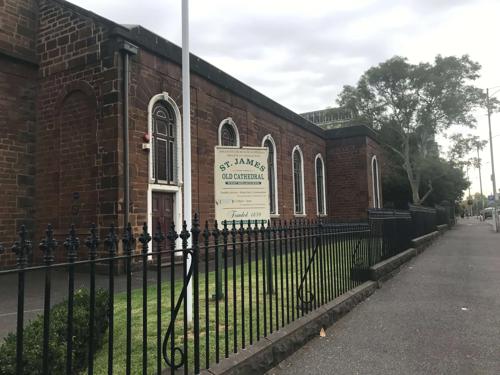 Sign with lawn