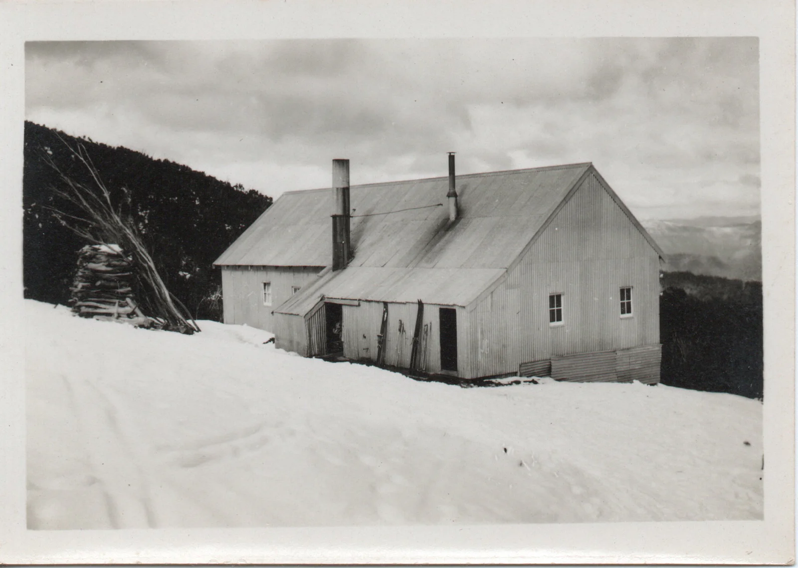 Feathertop Bungalow 1