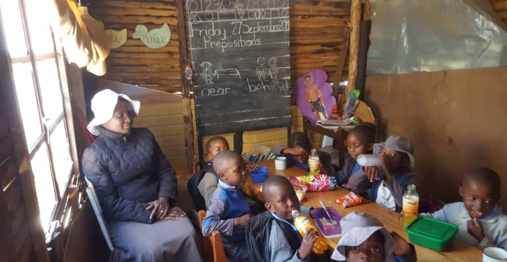 Help little children Zimbabwe/Penhalonga go to school