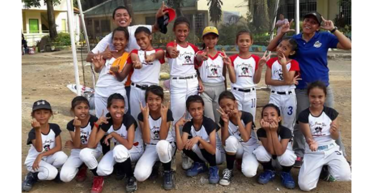 Steun het softbalteam van Consolacion school Cagayan de Oro.