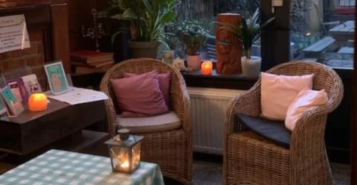 Help ons een Mannazhuis aan te kopen voor Mannaz vzw