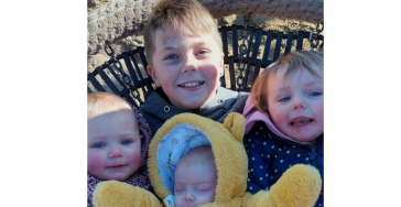 Jong werkend gezinnetje met vier kinderen 1,5 j , 2,5 j , 4j , 10j