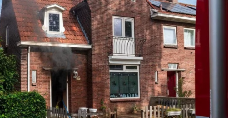 Huis is onbewoonbaar na brand.