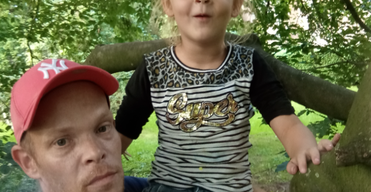 Uithuisplaatsing van 2 kinderen..