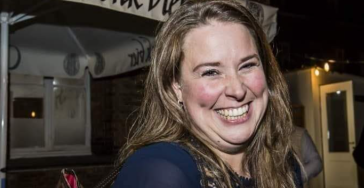 "Donatie afscheid Veronique Nobus"