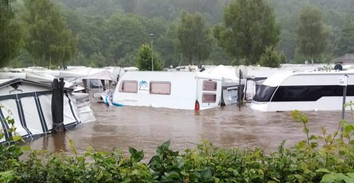 Hevige regen - caravan