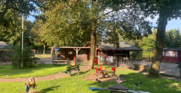 Nieuwe ontmoetingsruimte op kinderboerderij het Stadspark