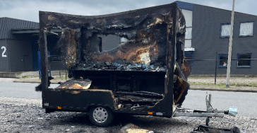 Brand in foodtruck verwoest de jongensdroom van Enrico Woudstra