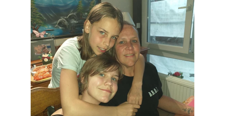 Samen sterk: Steun twee jonge zusjes na het verlies van hun vader