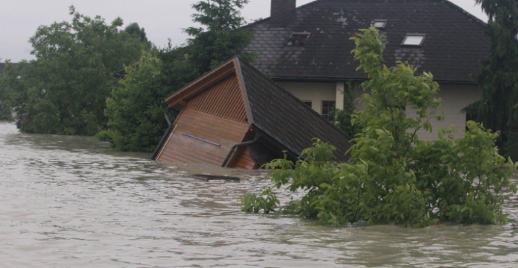 Hilfe für Opfer von Hochwasser