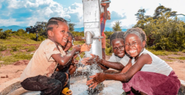 Help ons schoon water en hygiëne te brengen naar Tanzania!