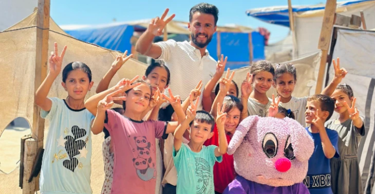 Help Mohammed provide food & clothing to displaced civilians.